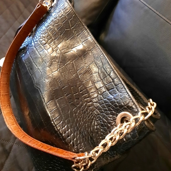 ROWALLAN brand  WOMEN'S BAG , LEATHER USED gently 14/10 inch $30 - Picture 4 of 6